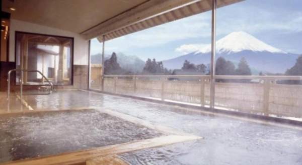 lux-fujikawaguchiko-onsen-konanso-khach-san-view-nui-phu-sy-1641123166.jpeg