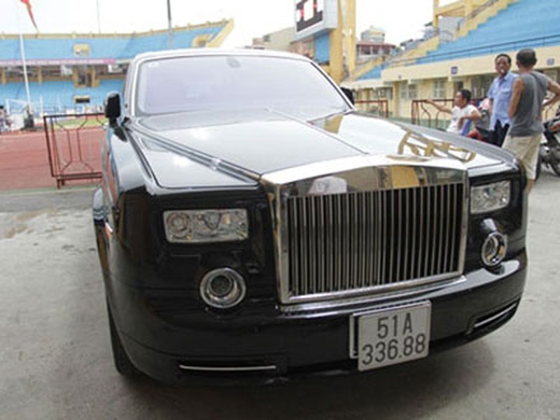 rolls-royce-bau-kien-1643362096.jpeg