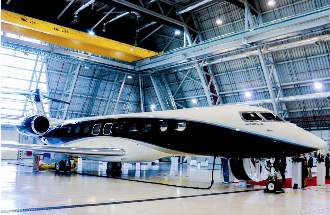 nhung-hinh-anh-dau-tien-ve-g700-moi-cua-gulfstream-1646270425.png