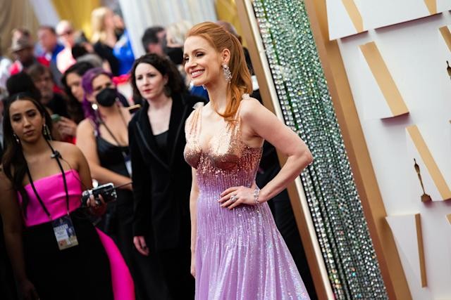 jessica-chastain-doat-giai-nu-dien-vien-xuat-sac-nhat-oscar-2022-3-1648458362.jpeg