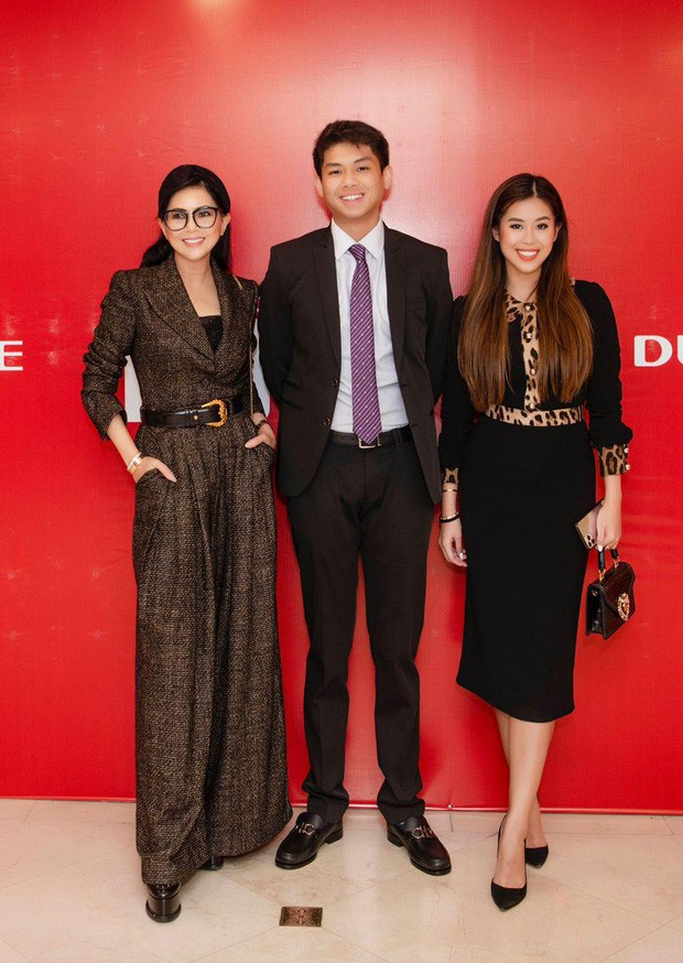 gia-dinh-johnathan-hanh-nguyen-1649077723.jpeg