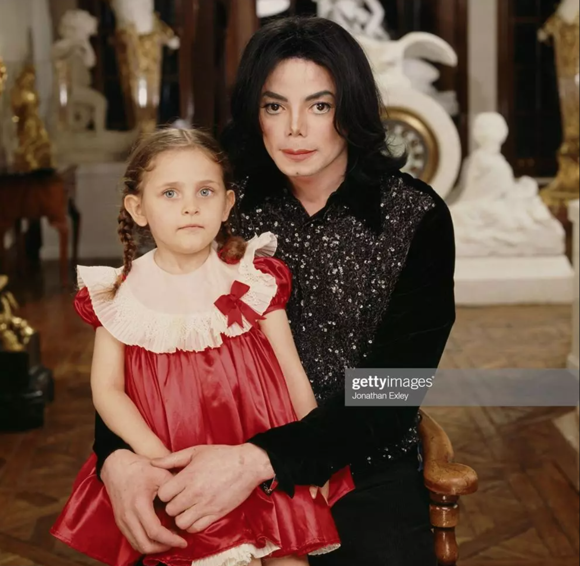 paris-jackson-con-gai-duy-nhat-cua-michael-jackson-1-1650193337.png