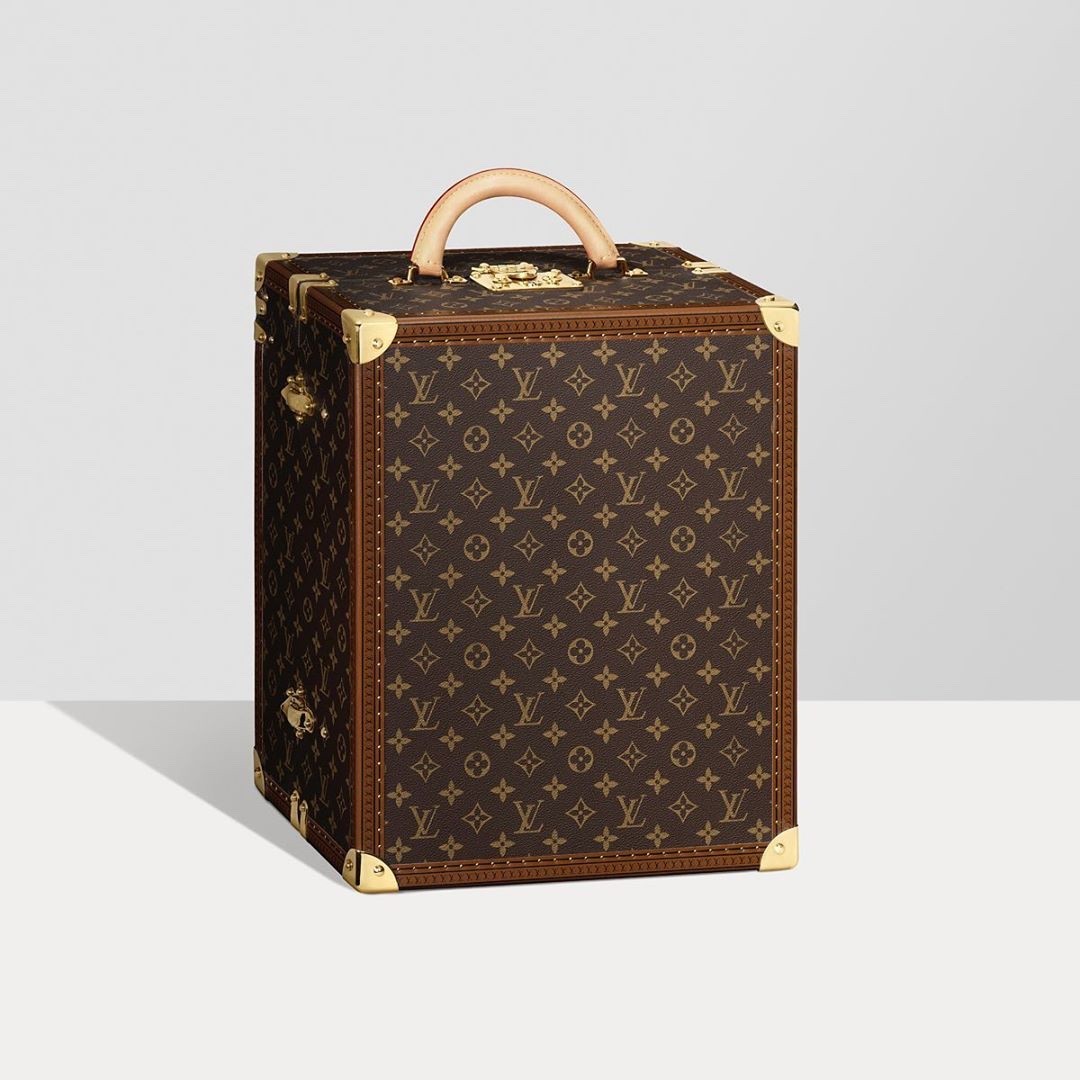 chiec-ruong-cua-louis-vuitton-1669950015.jpg