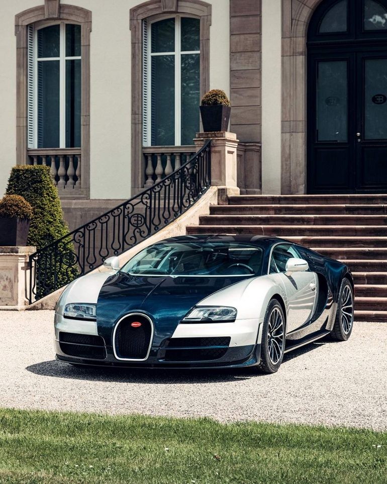 roman-abramovich-bugatti-veyron-15-770x963-1-1697815349.jpg