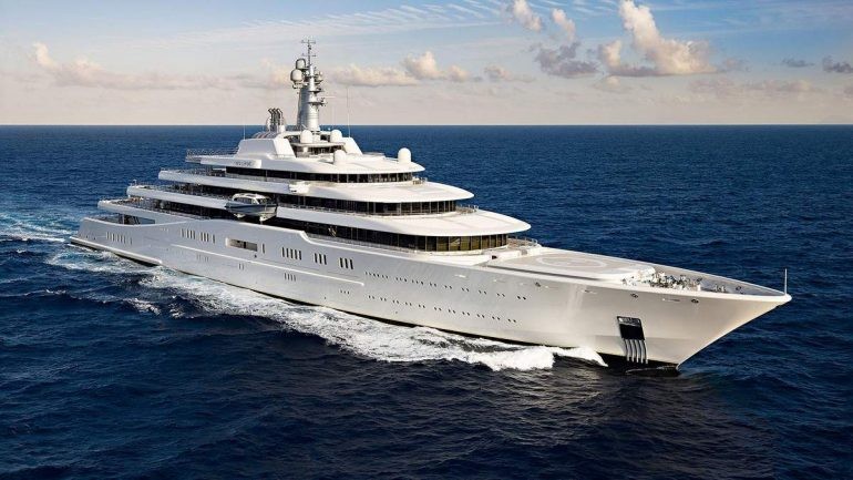 roman-abramovich-eclipse-superyacht-2-770x433-1-1697815349.jpg