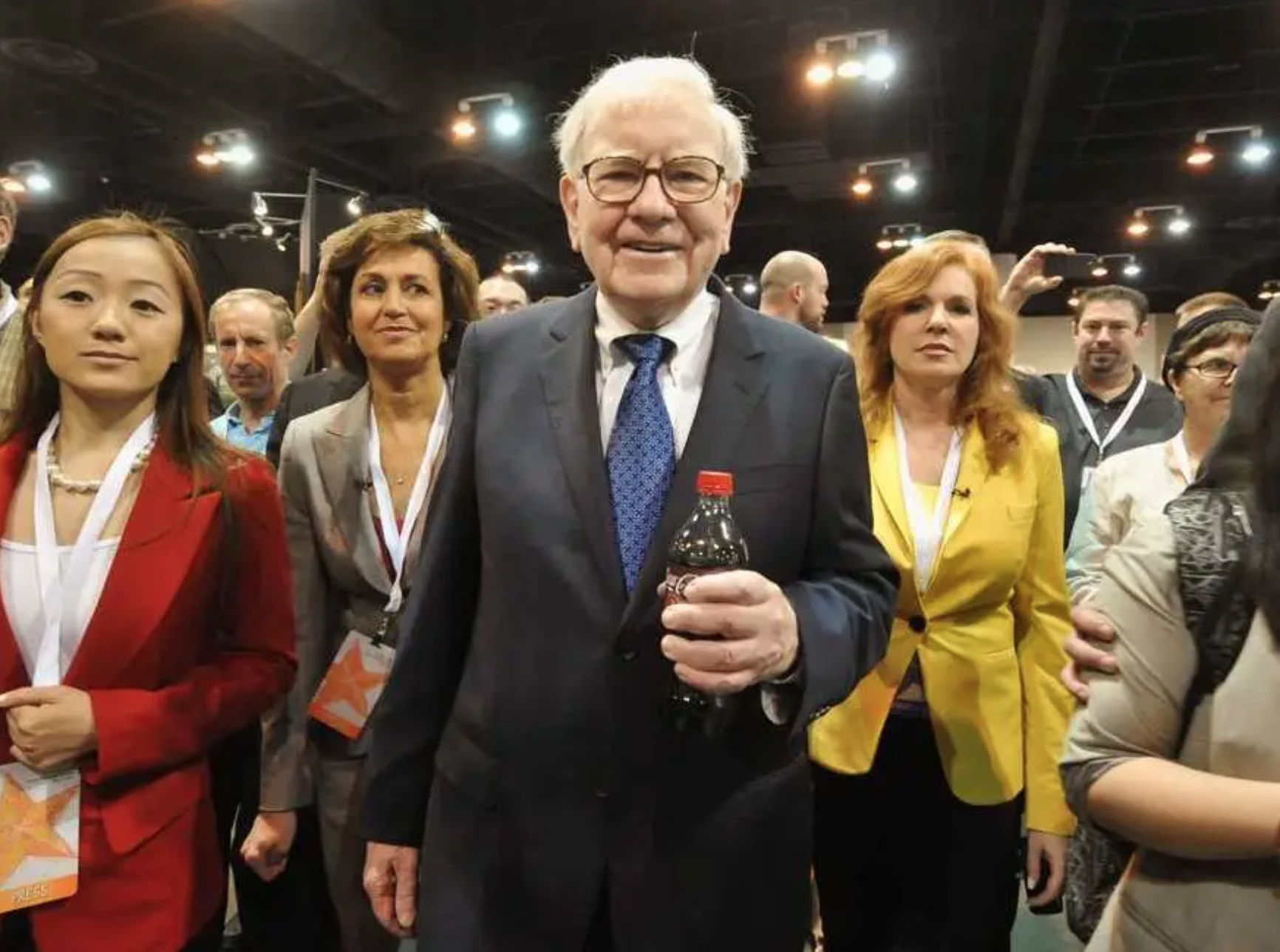 co-hoi-cuoi-cung-dung-bua-trua-trieu-usd-voi-ty-phu-warren-buffett-1651747758.png