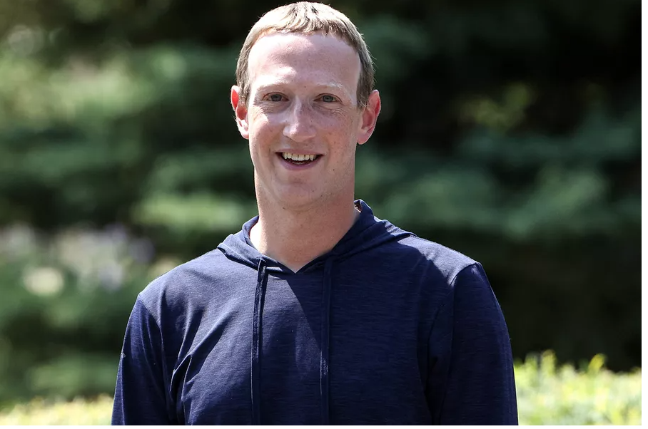 mark-zuckerberg-noi-rang-thuc-day-moi-sang-voi-tu-cach-la-ceo-cua-meta-giong-nhu-bi-dam-vao-bung-1662081546.png