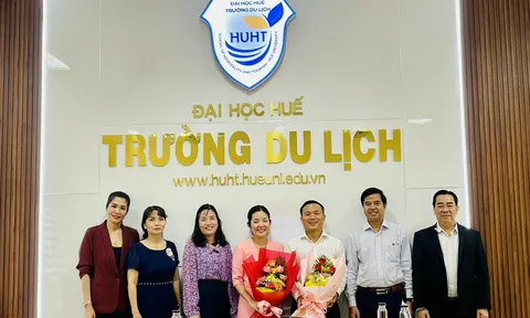 Mô hình hỗ trợ người học của Trường Du lịch - Đại học Huế: Cánh cửa mở ra bầu trời mới