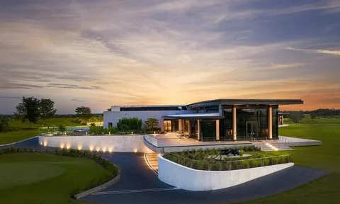 Bên trong CLB golf độc quyền siêu sang của Michael Jordan