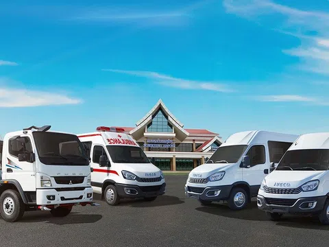 THACO AUTO xuất khẩu lô xe bus, xe tải chuyên dụng sang Lào