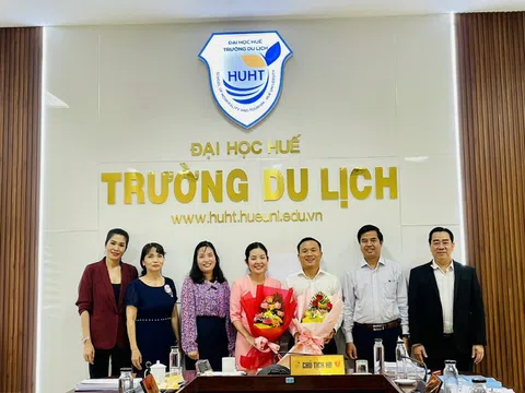 Mô hình hỗ trợ người học của Trường Du lịch - Đại học Huế: Cánh cửa mở ra bầu trời mới