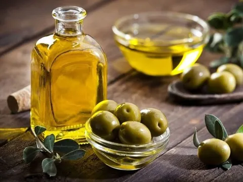 Lợi ích bất ngờ của dầu ô liu với tim mạch và khớp
