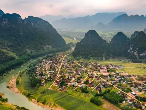 Ngôi làng du lịch tốt nhất thế giới ở vùng 'rốn lũ'