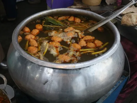 Ẩm thực xứ Huế lọt top ngon nhất thế giới 2025