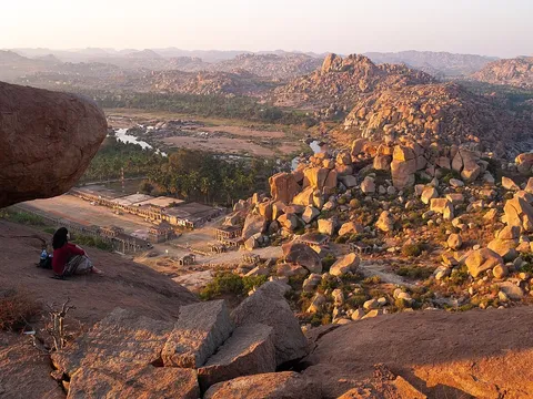 Cú trượt chân suýt cướp mạng du khách Pháp tại điểm du lịch nổi tiếng