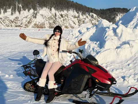 Nữ du khách Việt đi 17 tiếng đến ngôi làng siêu khắc nghiệt, ít người ghé thăm