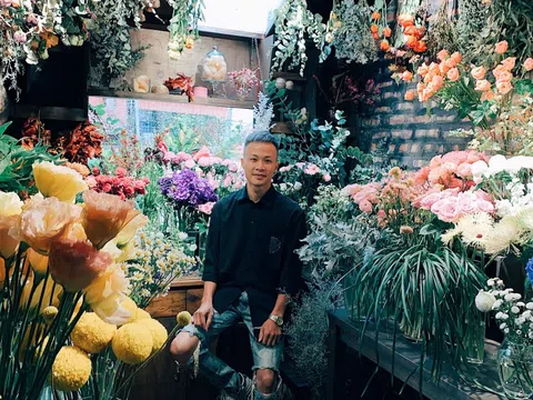 Founder Mira Florist & Garden: Chàng trai bỏ IT vì quá mê hoa, trở thành ông chủ, bán cả trăm triệu một tác phẩm hoa mang phong cách quý tộc Anh