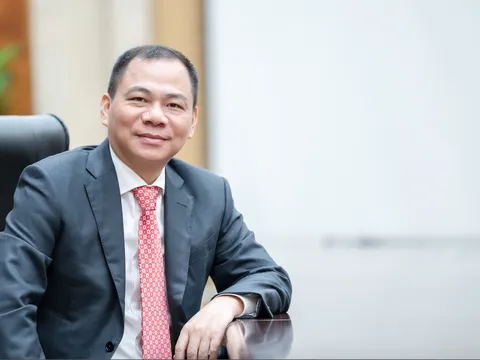 Bất ngờ với mức thù lao tỷ phú Phạm Nhật Vượng nhận được từ Vingroup và Vinhome