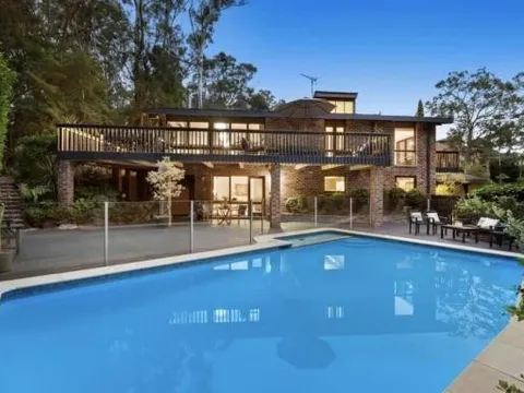 Quán quân Olympia Lê Vũ Hoàng 'tậu' biệt thự thiên đường gần 1000m2: Ba mặt rừng xanh, phía sau thác nước hùng vĩ