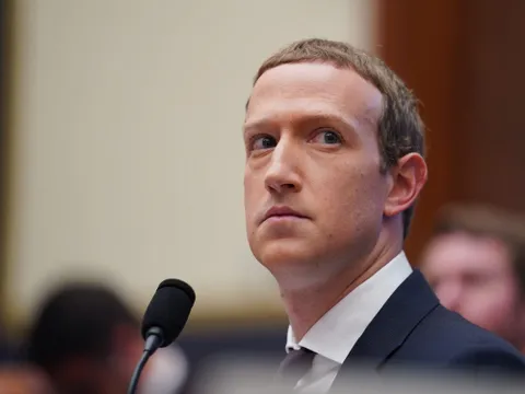 Tài sản của Mark Zuckerberg giảm 31 tỷ USD, nguy cơ bị loại khỏi top 10 tỷ phú giàu nhất thế giới