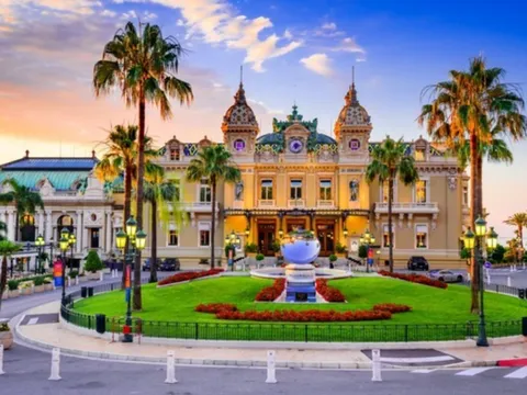 Khám phá cuộc sống xa hoa tại Monaco - nơi trực thăng, du thuyền, siêu xe và các bữa tiệc hạng sang là những thứ quá bình thường