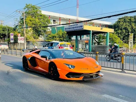 Lamborghini Aventador SVJ Roadster ra biển Tây Ninh, giá khoảng 50 tỷ đồng