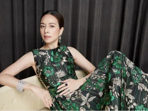 Madam Pang - nữ tỷ phú gây sốt CĐM vì quá chất, chi tiền "khủng" để nâng tầm bóng đá Thái Lan: Hậu duệ gia tộc sở hữu 117 tỷ USD, bén duyên với thể thao nhờ suýt... mù